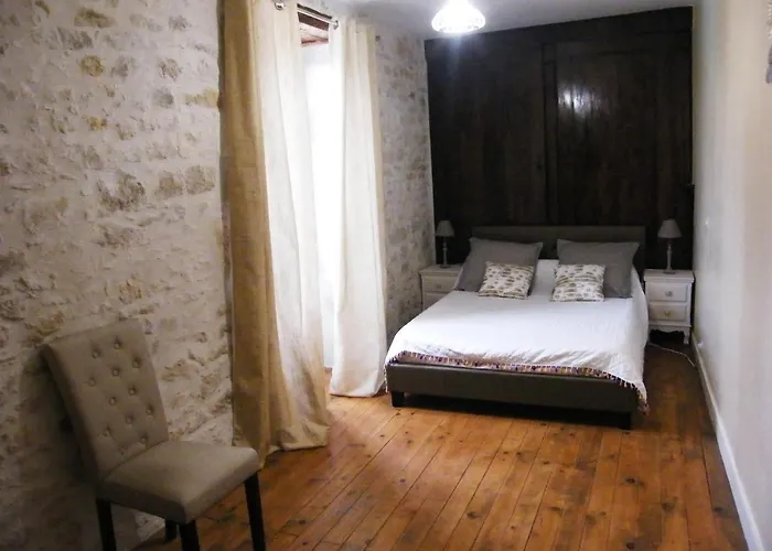 Lou Chastel La Bachellerie